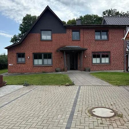 Ruhig Wohnen In Hüttblek *